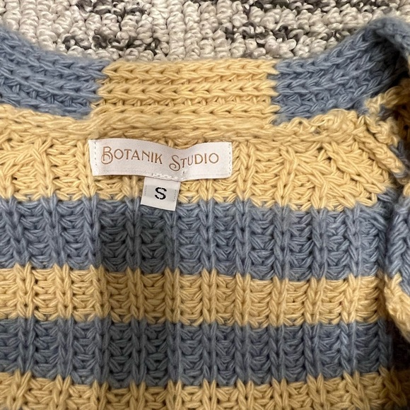 Botanik Studio knit cardigan sweater - Picture 7 of 9